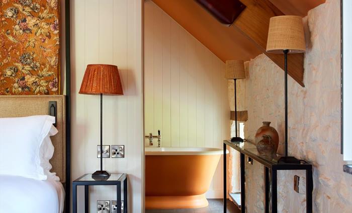 Hotel bedroom with ensuite